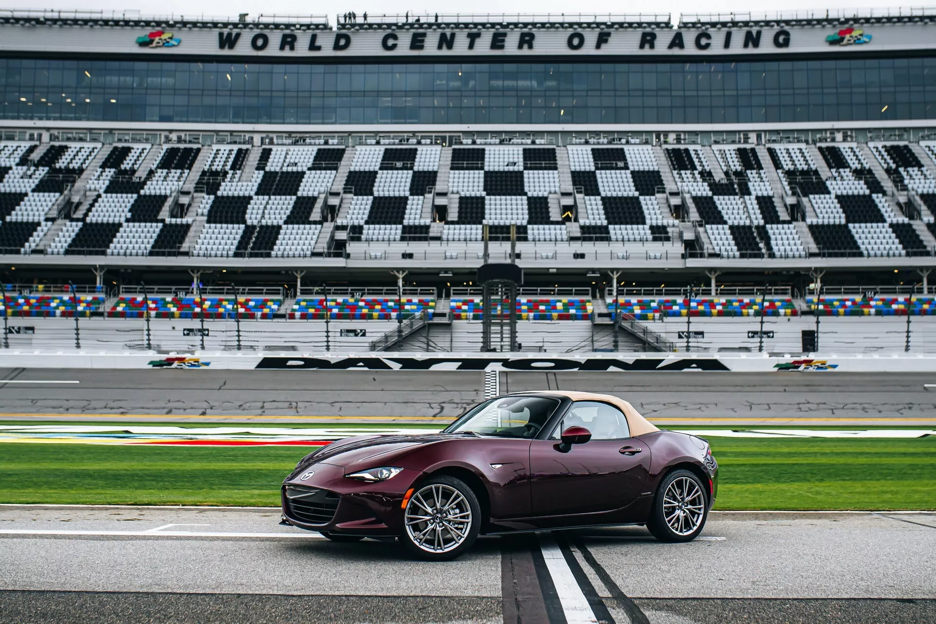 2025 Mazda MX-5 Miata 